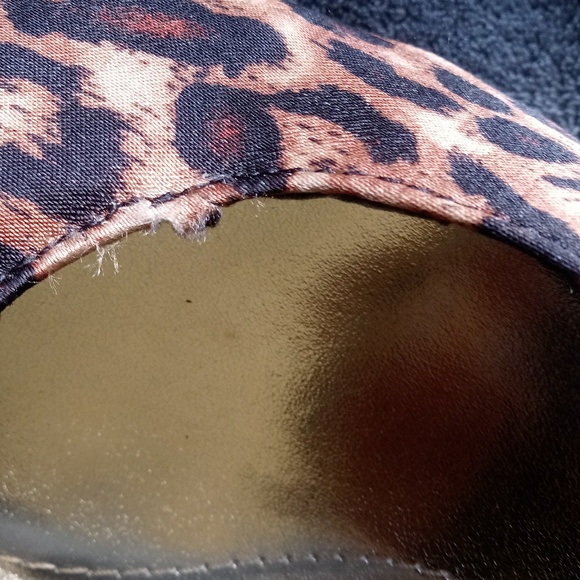 Leopard Print heels - Picture 4 of 5
